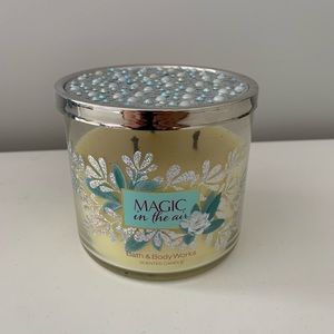 Bath and Body Works Magic in the Air 3 wick candle
